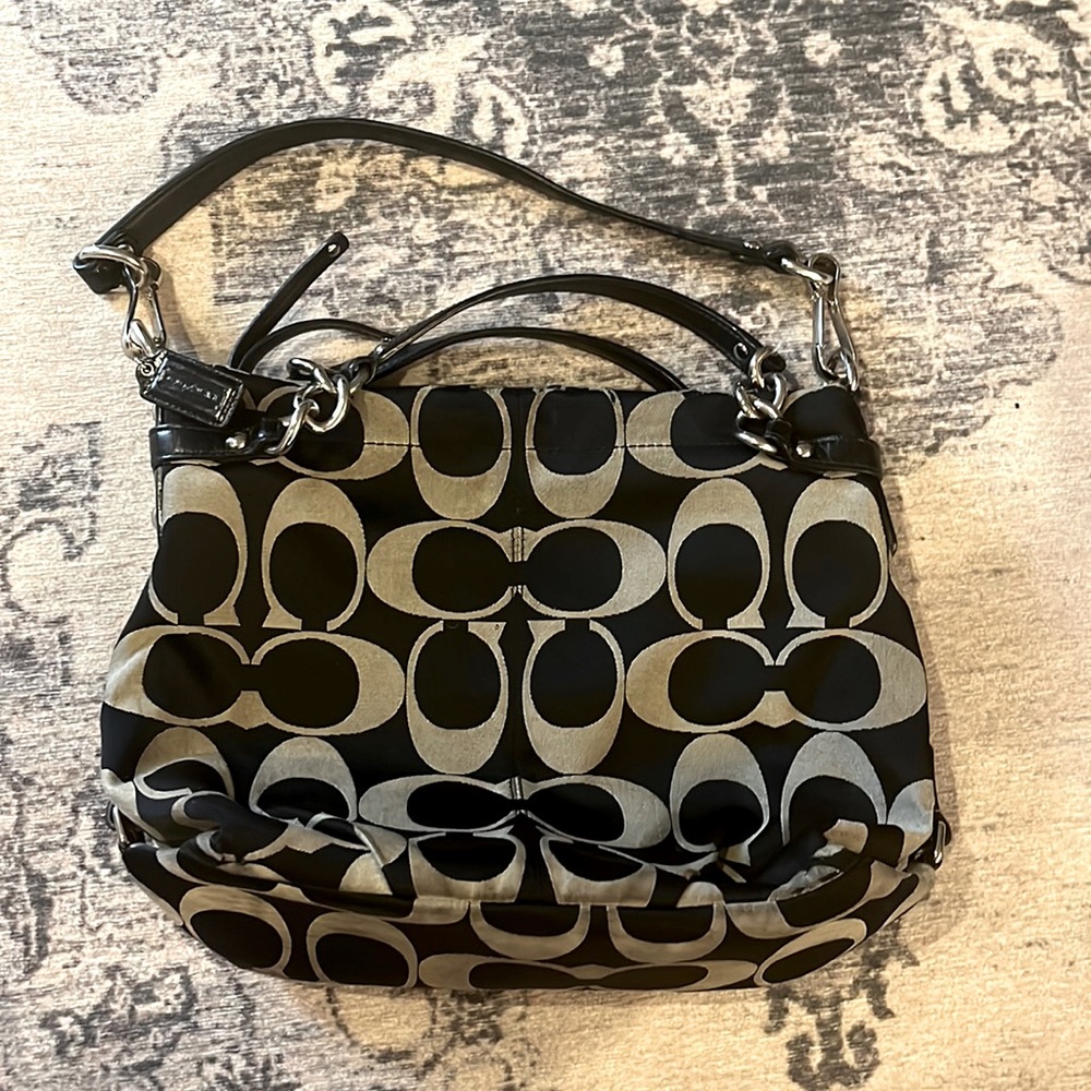 Coach Signature Logo Shoulder/Handbag